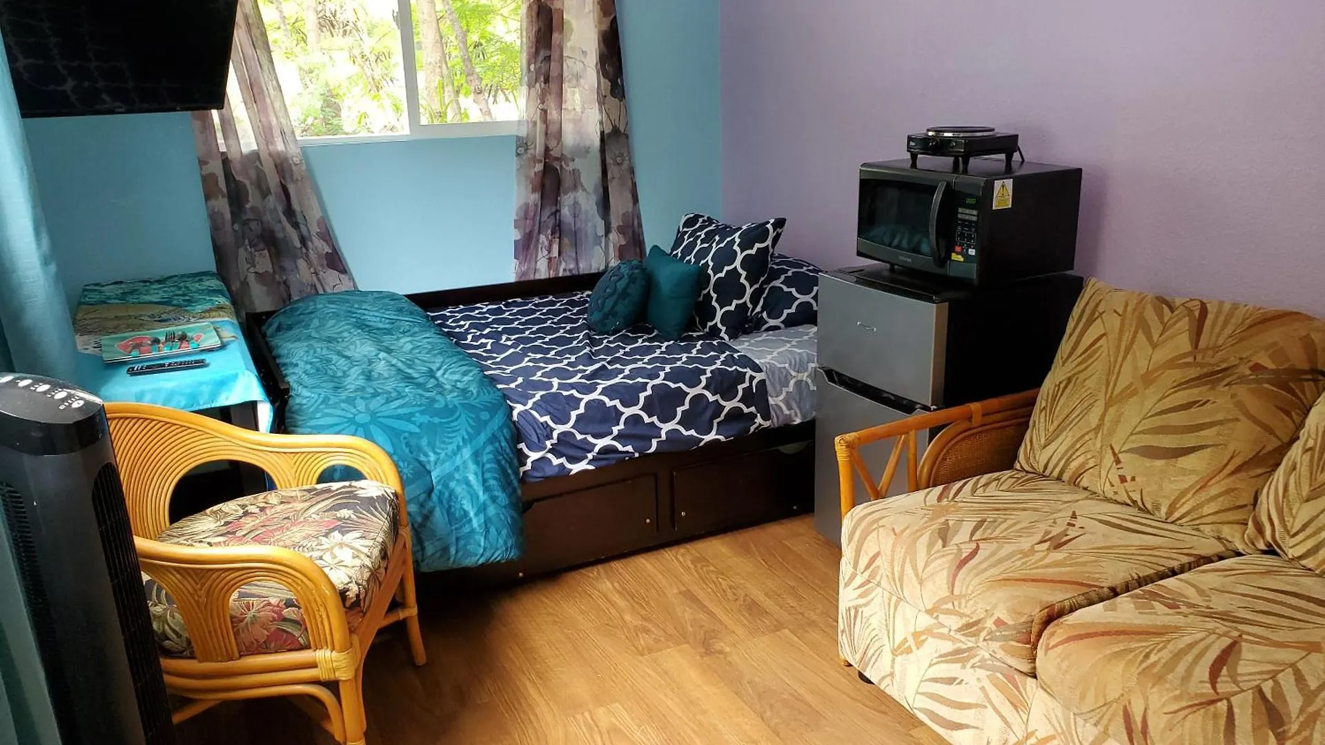 Yonegan Central Maui Getaways Wailuku United States